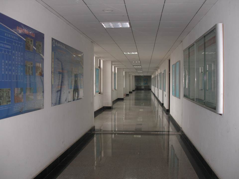 实验中心走廊1